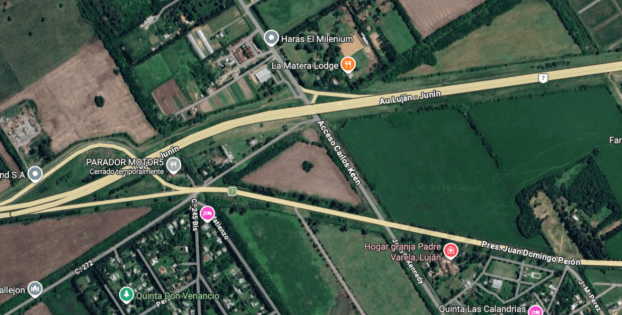 Playa estacionamiento ruta 7 y camino a CK — estacionamiento